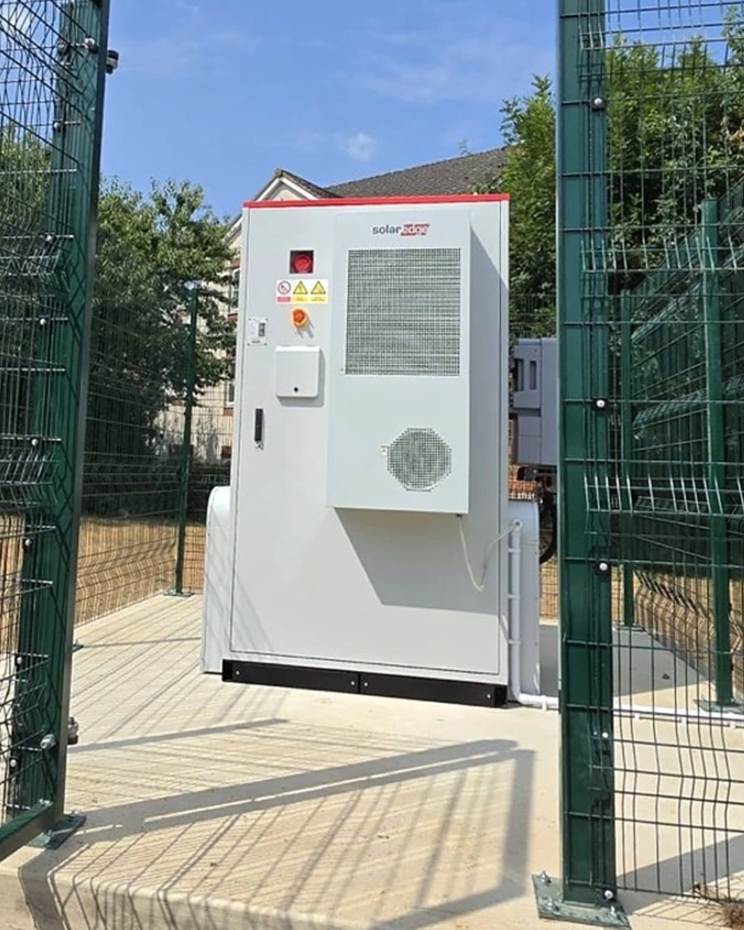 Commercial SolarEdge battery storage installation